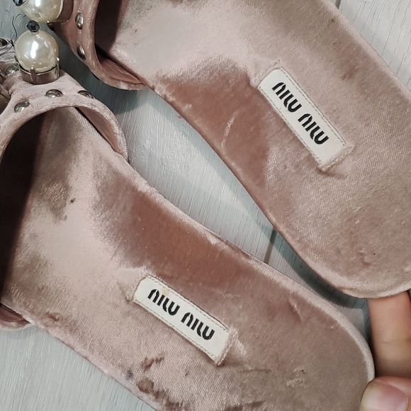 Miu Miu Burgundy Velvet Faux Pearl Embellished Flat Slides sz 37/6.5 - Picture 9 of 14